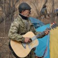 
              Птички чирикают, туристы поют... Красотища.
            