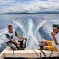 В комплекте к моторной лодке прилагается пара хлопцев, по одному на мотор.
